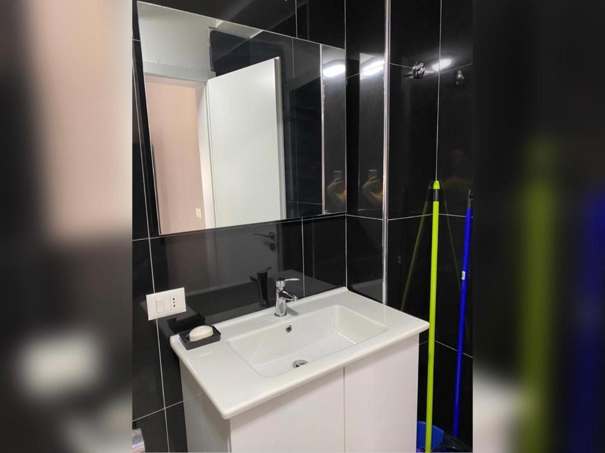 New New Bazaar Apartman Tirana Kültér fotó