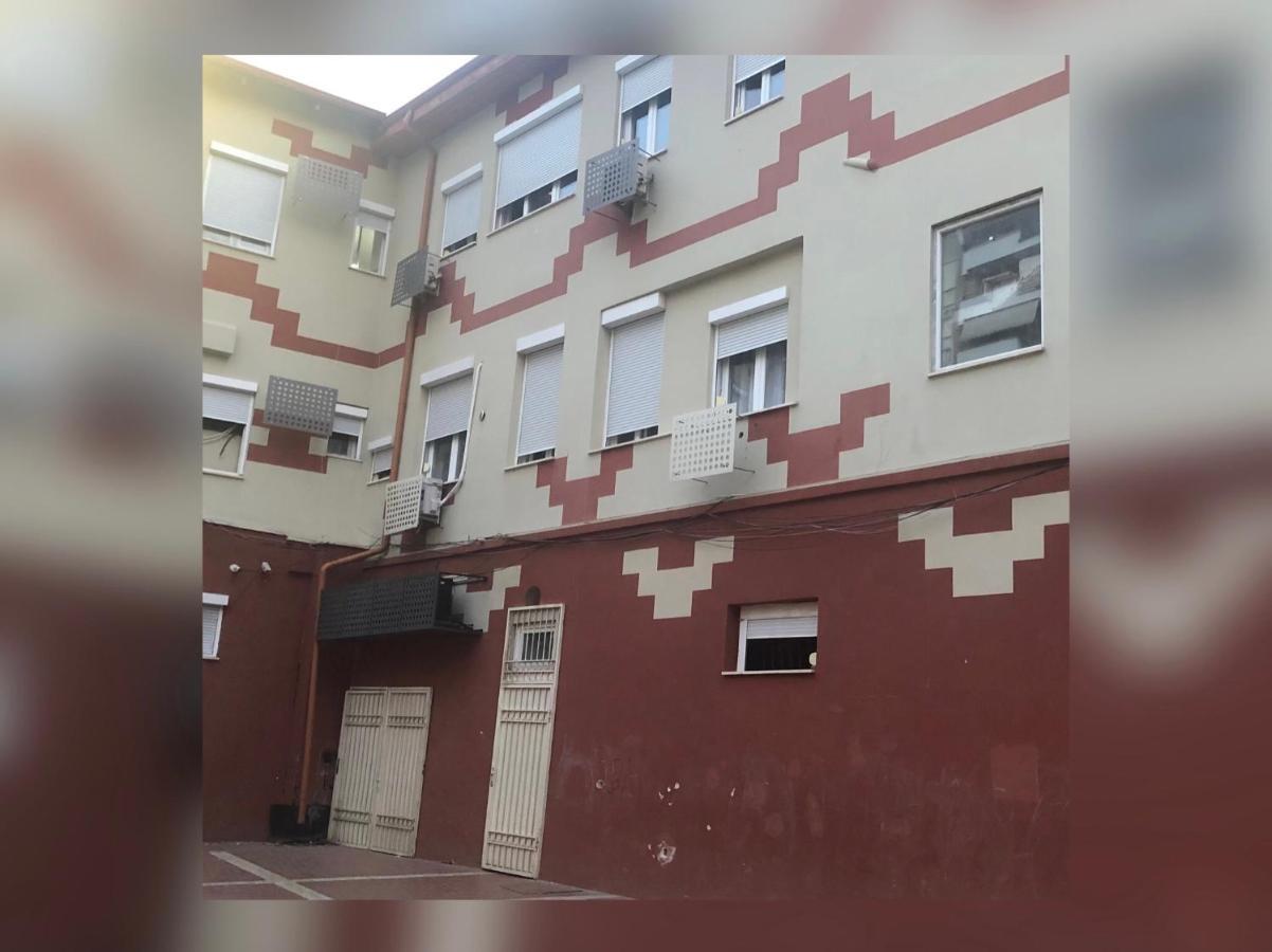 New New Bazaar Apartman Tirana Kültér fotó