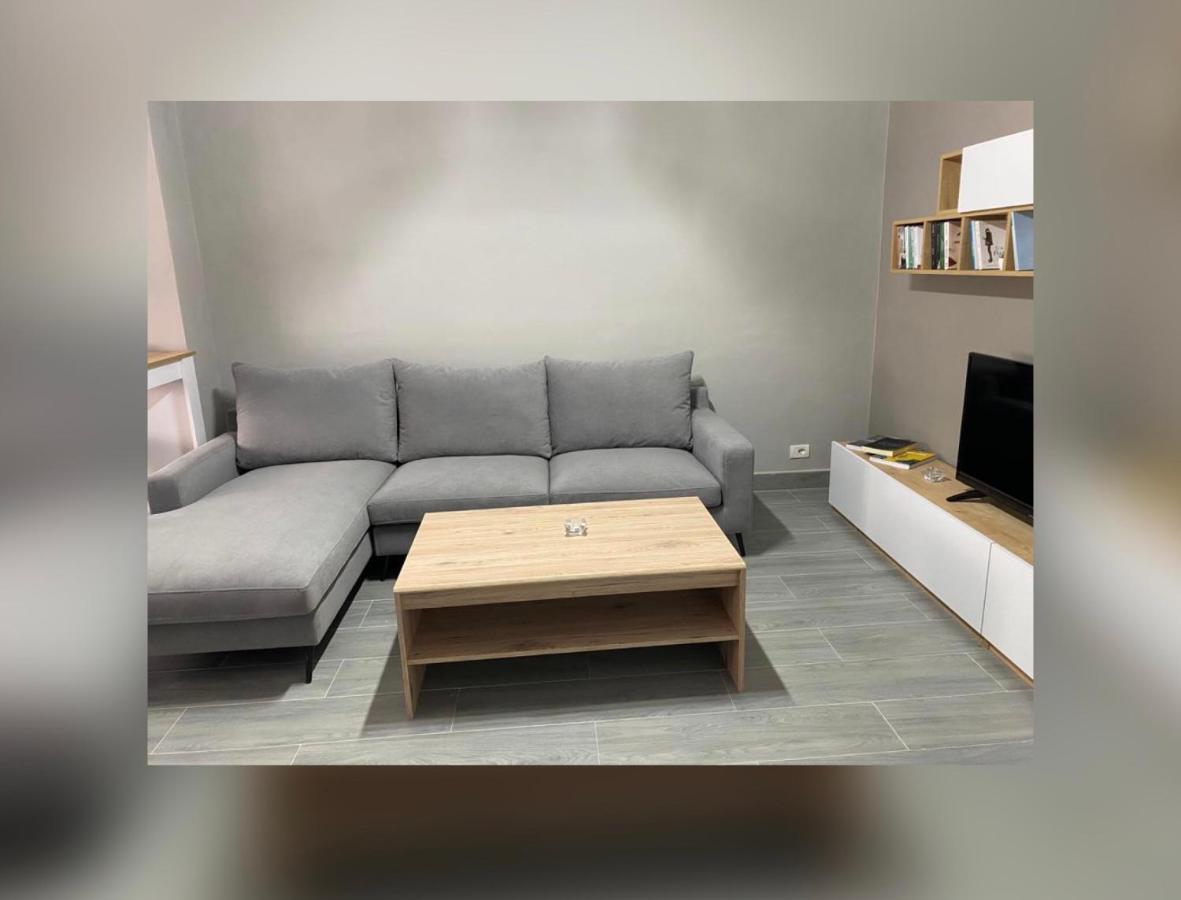 New New Bazaar Apartman Tirana Kültér fotó